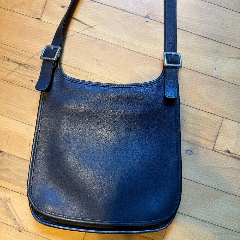 Vintage Legacy Black Leather Coach bag, style CO3-9131.